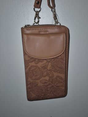 Brand New Crossbody , Carry Any Phone